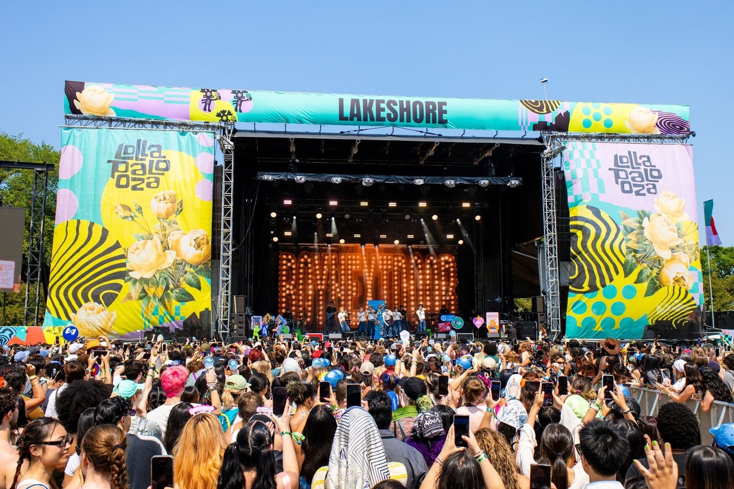 BOYNEXTDOOR ボネクド ロラパルーザ テサン BOYNEXTDOOR、米音楽フェス「ロラパルーザ・シカゴ」出演 写真枚 国際